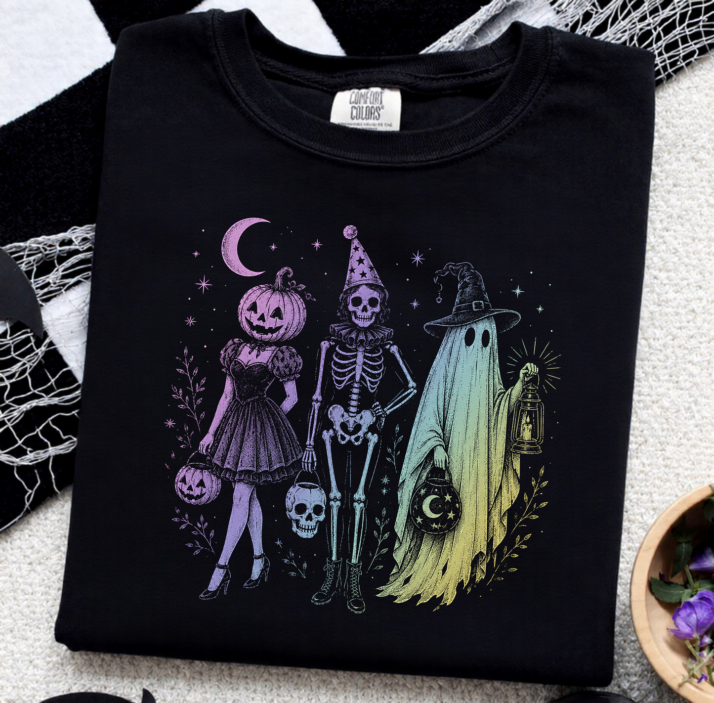 Spooky Friends Vintage Halloween Graphic T-Shirt